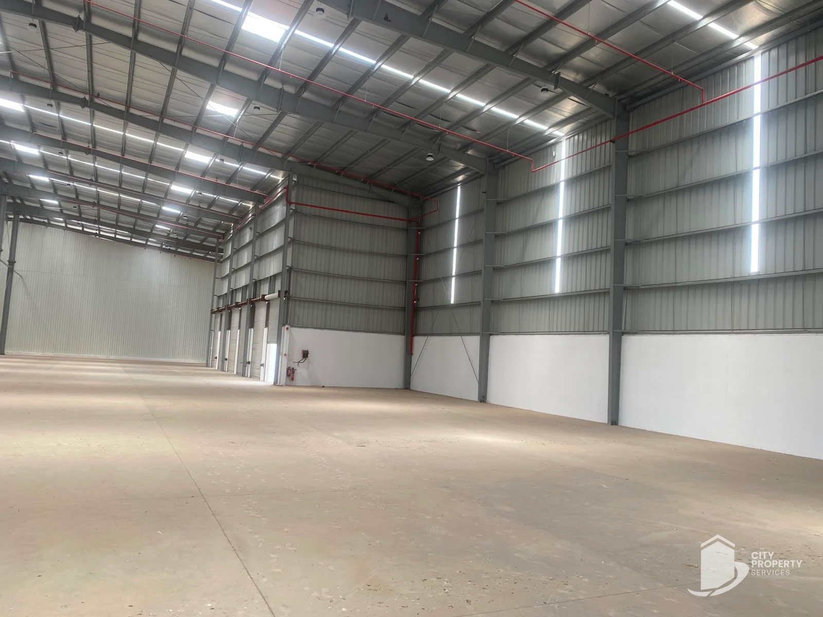 Warehouse in Vasai, Ahmedabad — interior view