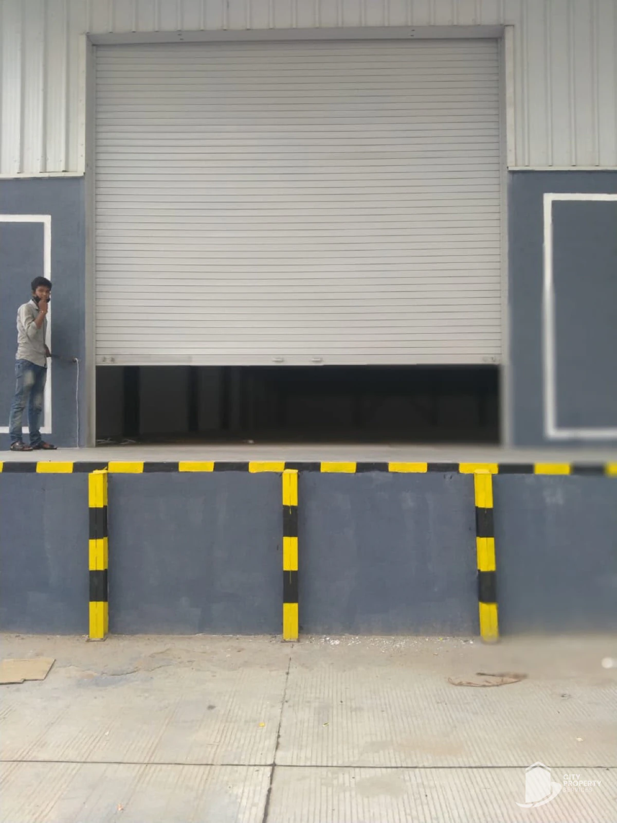 Warehouse in Aslali, Ahmedabad — interior view