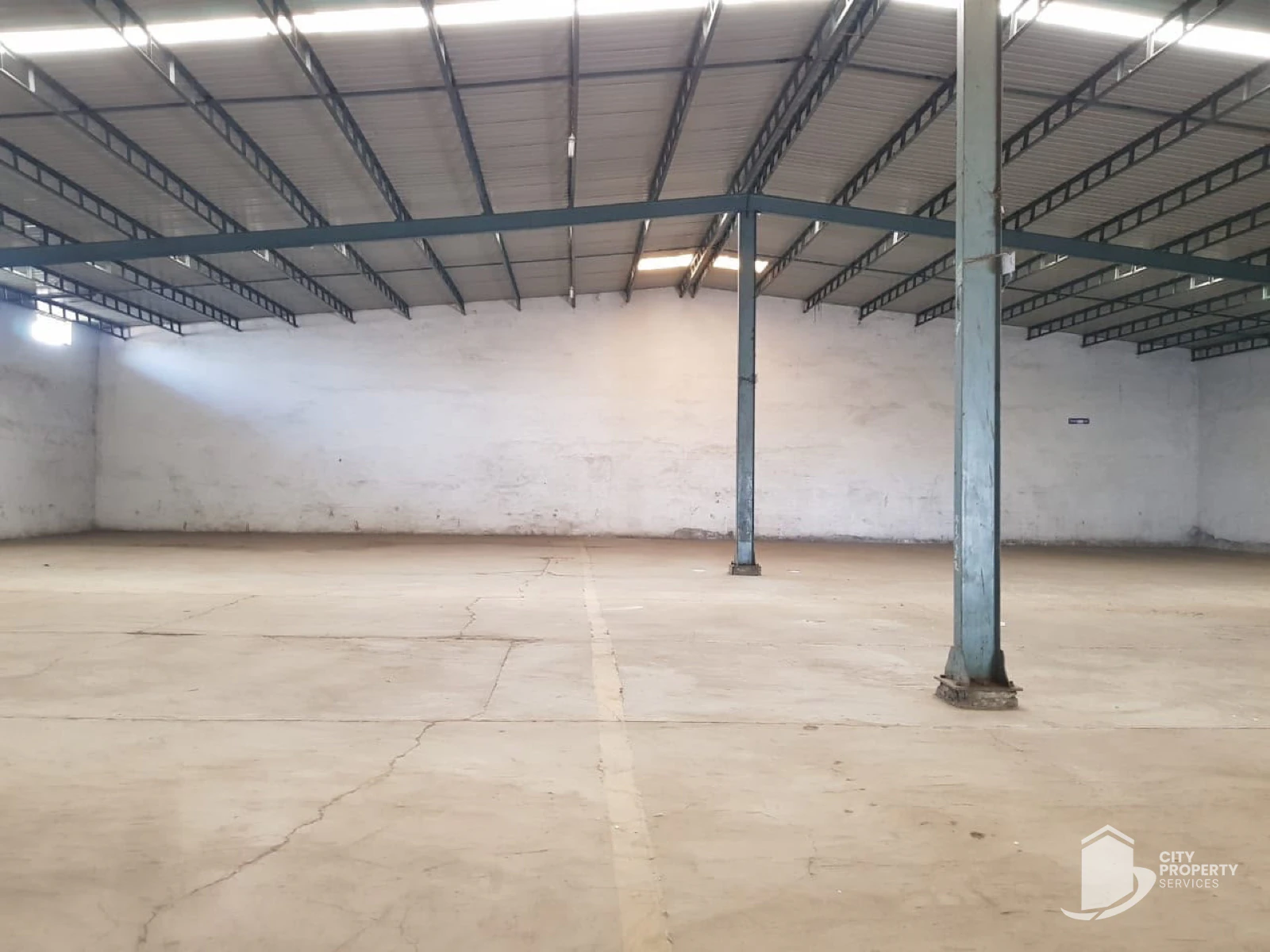 Warehouse in Kathwada, Ahmedabad — interior view