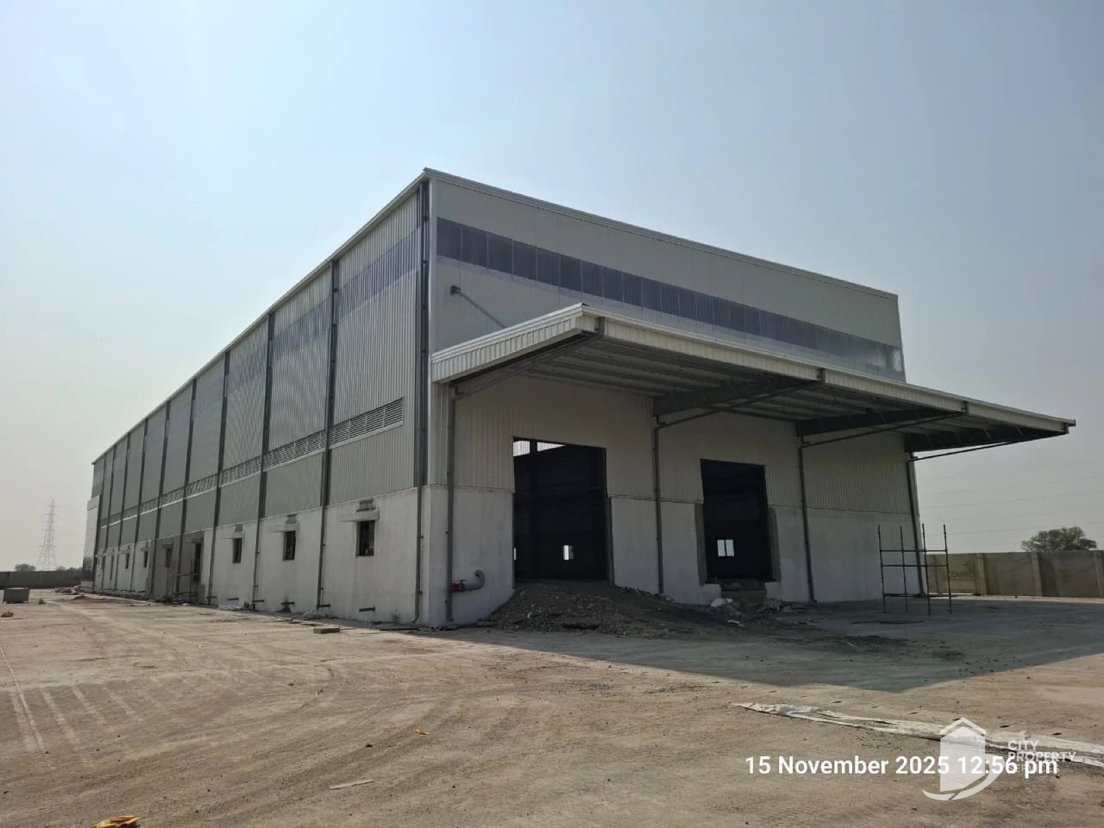 Warehouse in Jetalpur, Ahmedabad — exterior view