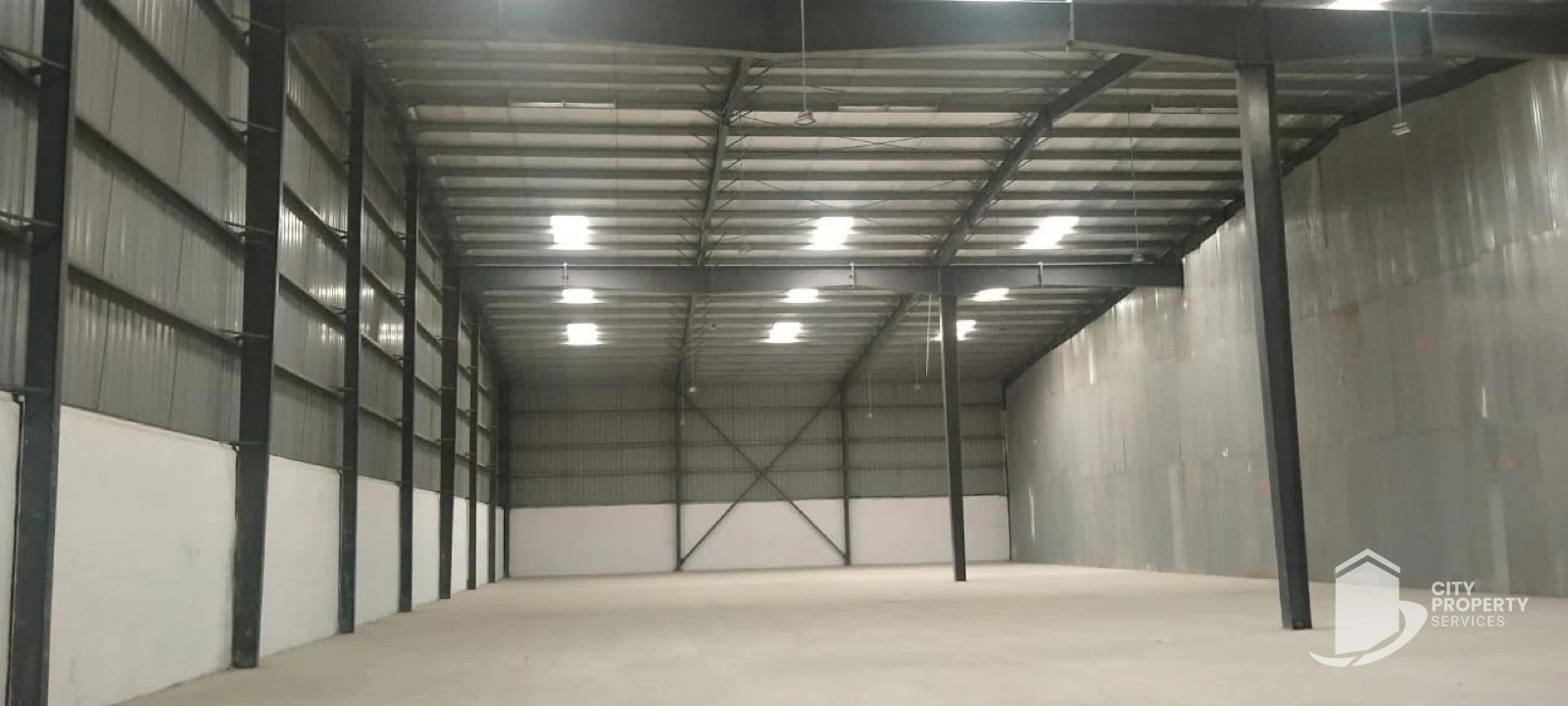 Warehouse in Aslali, Ahmedabad — interior view
