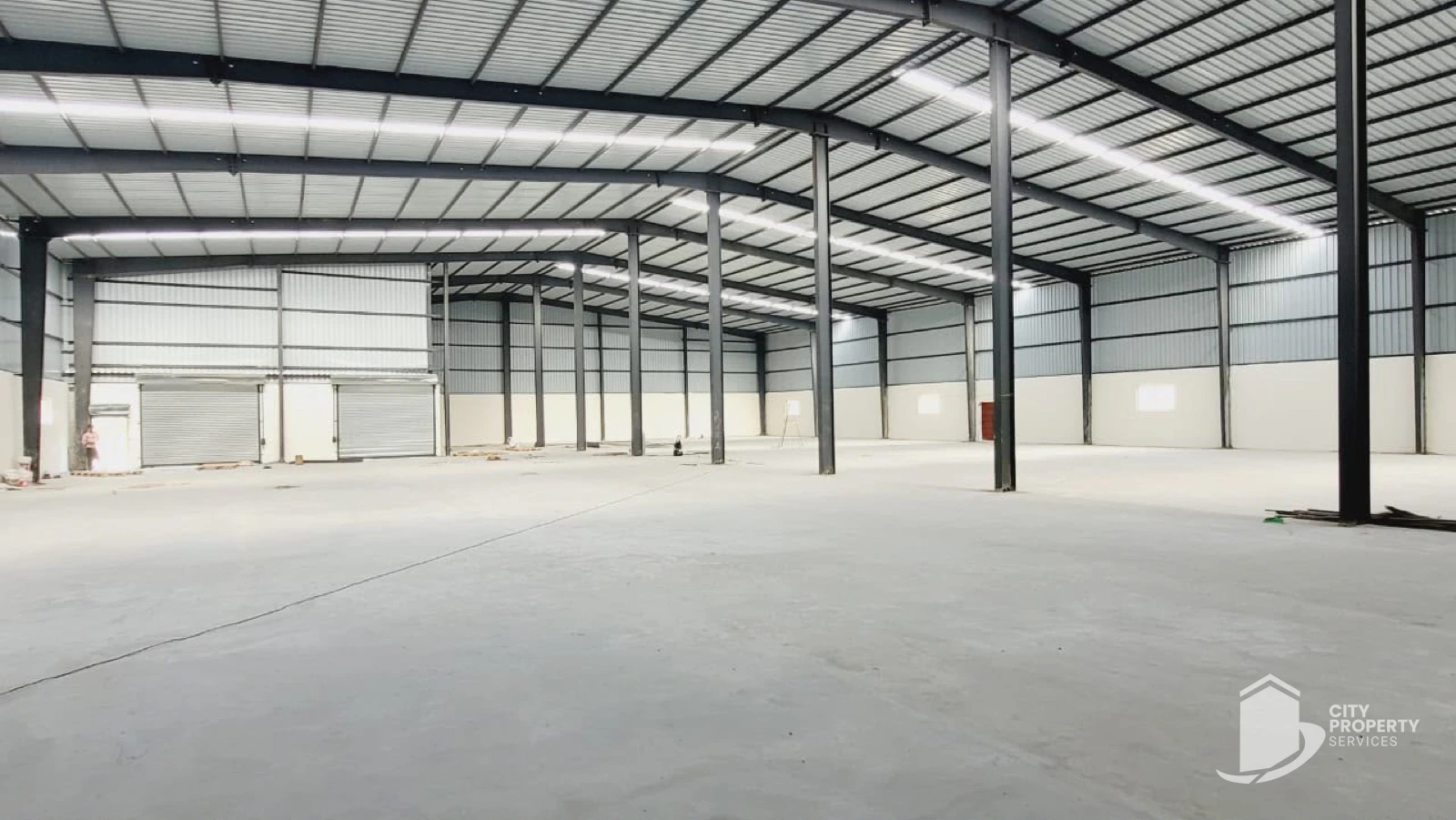 Warehouse in Vadala, Ahmedabad — interior view