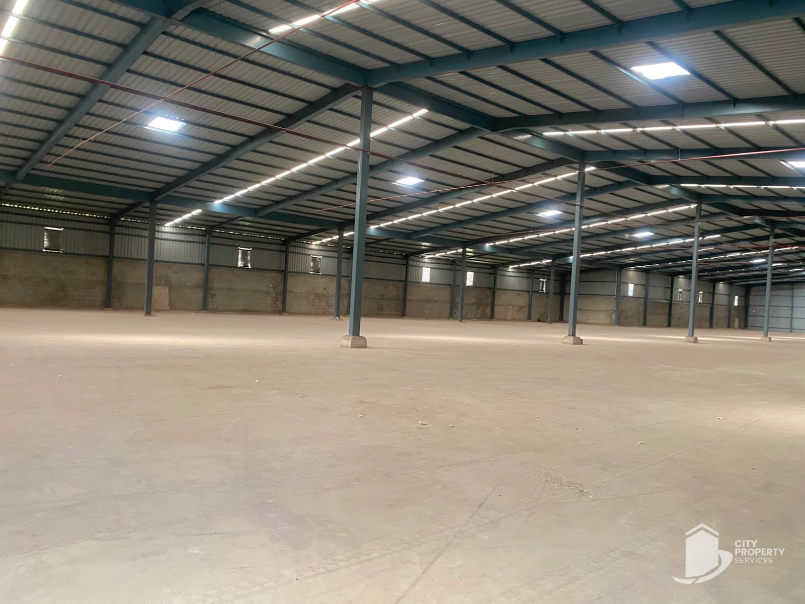 Warehouse in Aslali, Ahmedabad, interior view | City Property Services