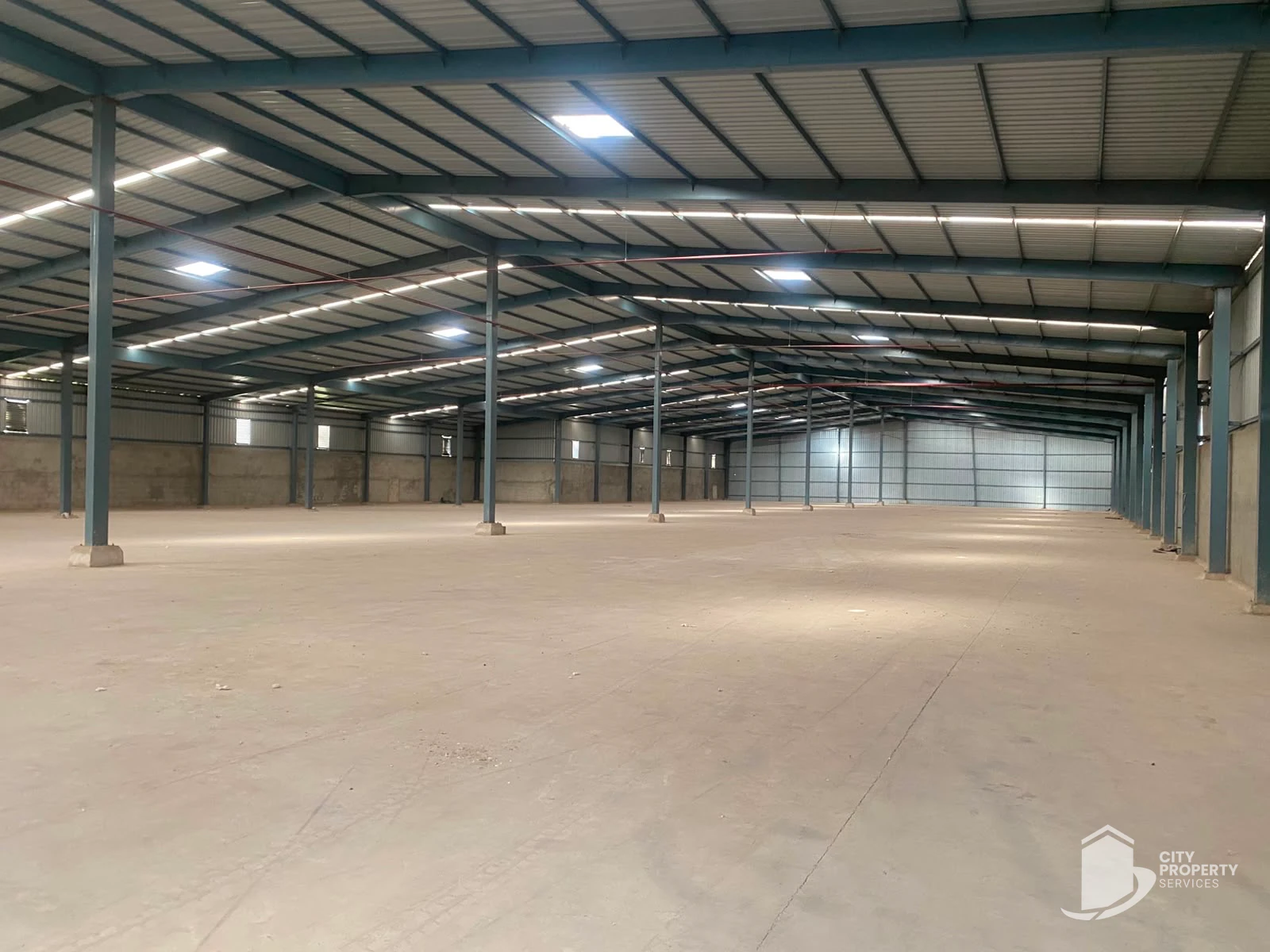 Warehouse in Pinglaj, Ahmedabad, interior view | City Property Services