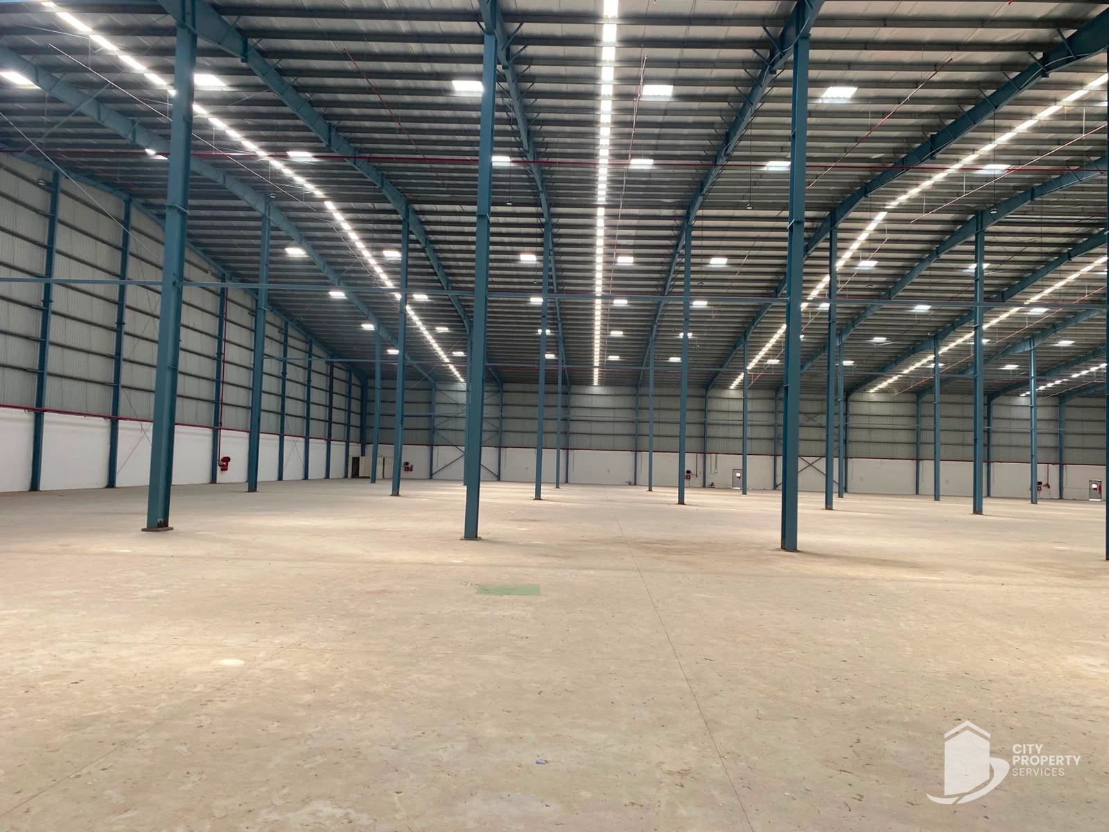 Warehouse in Vasai, Ahmedabad, interior view | City Property Services