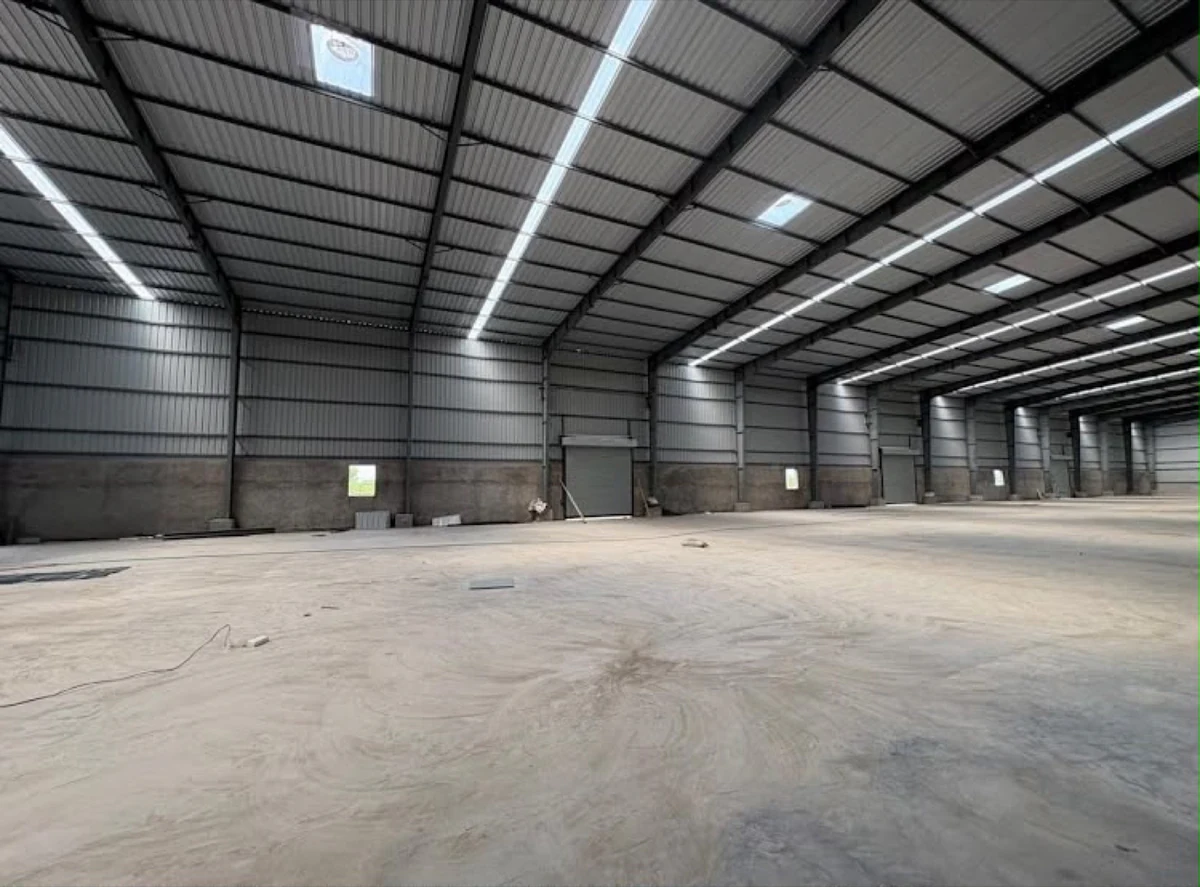 Warehouse in Kanera, Ahmedabad, interior view | City Property Services