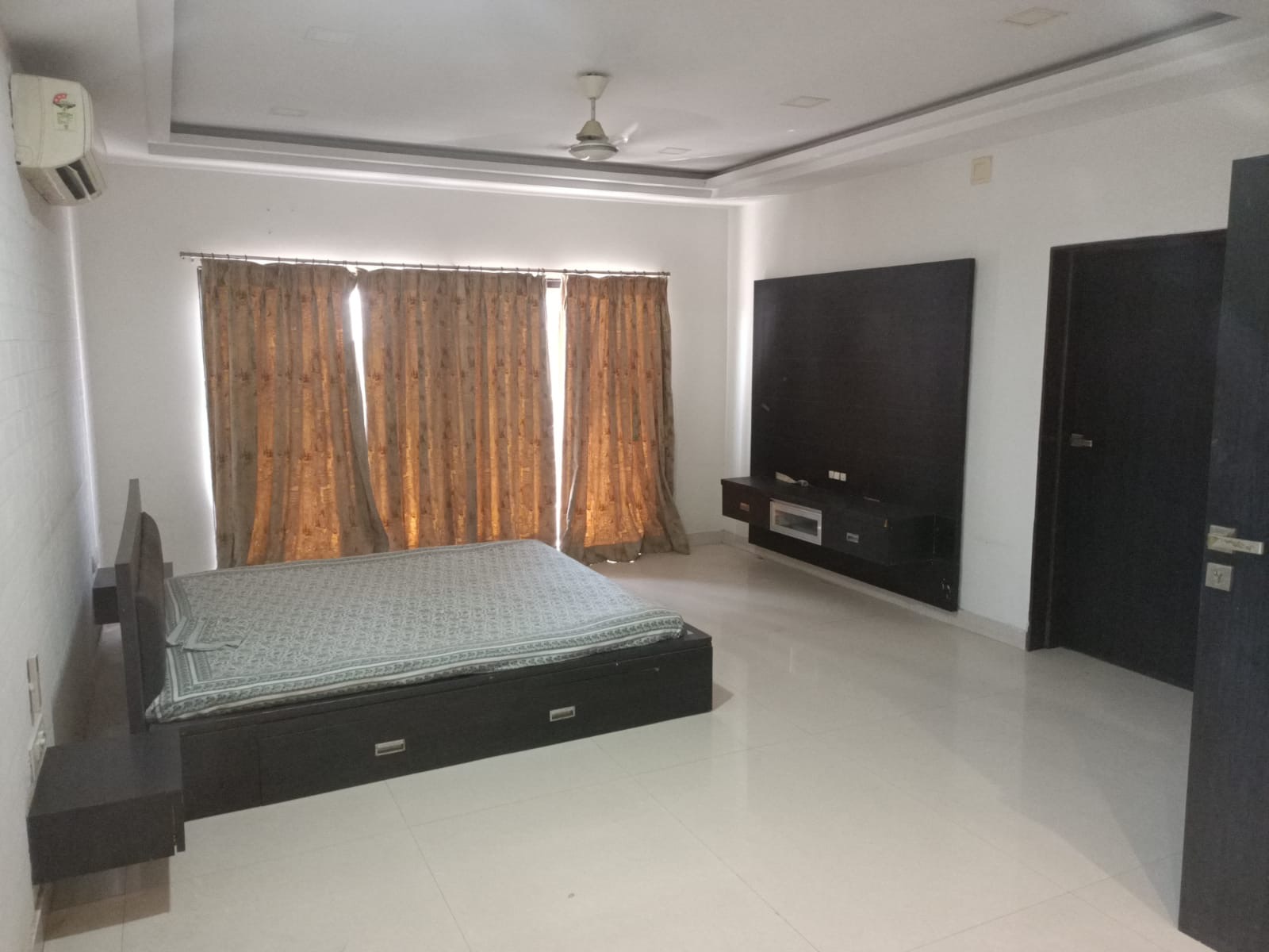 26 Samarpan Bungalow in Bodakdev, Ahmedabad