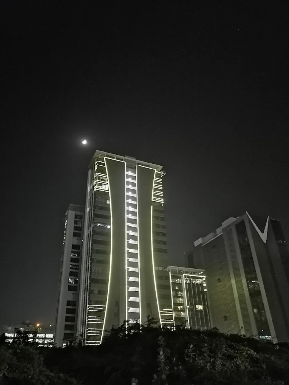 Brooklyn Tower, Makarba — commercial property photo