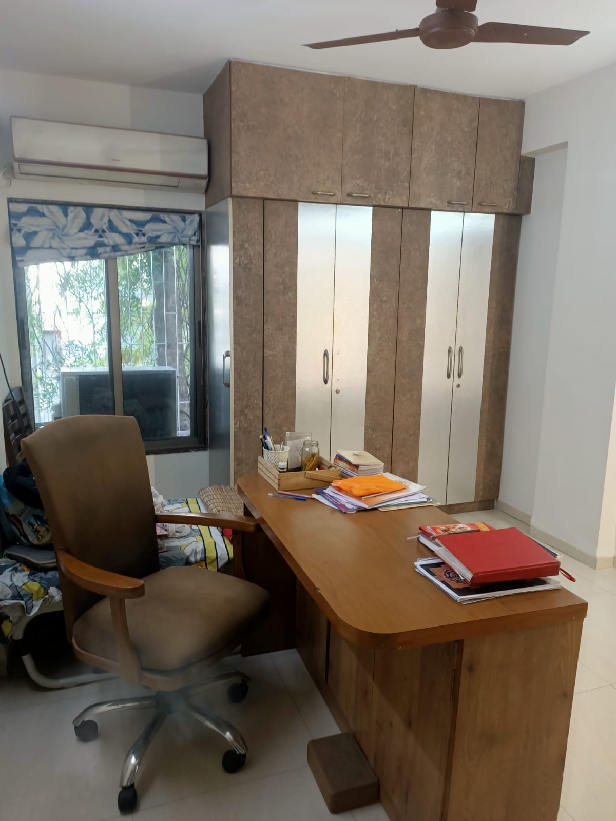 Hiramani Apartment in Vastrapur, Ahmedabad