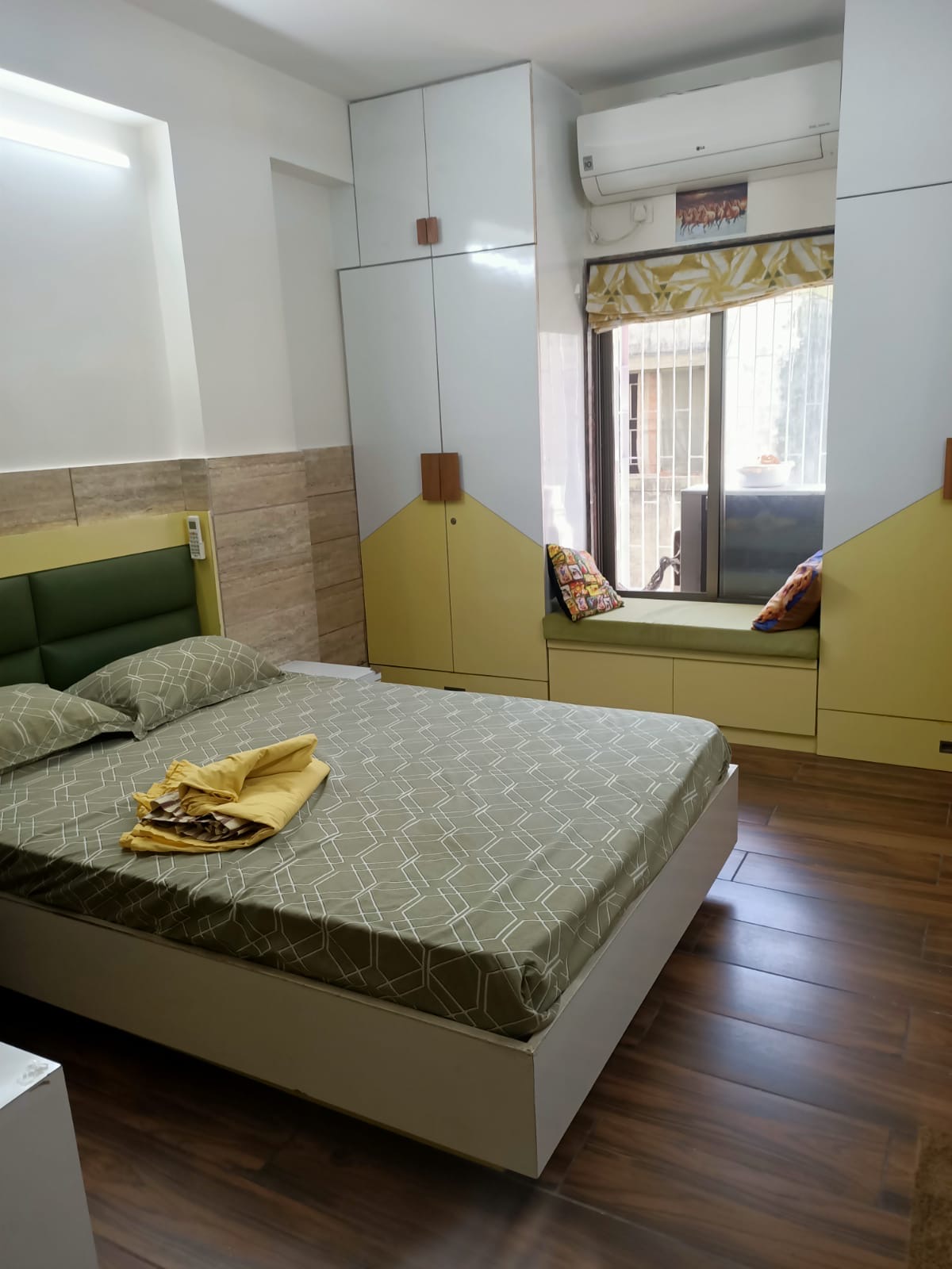 Hiramani Apartment in Vastrapur, Ahmedabad