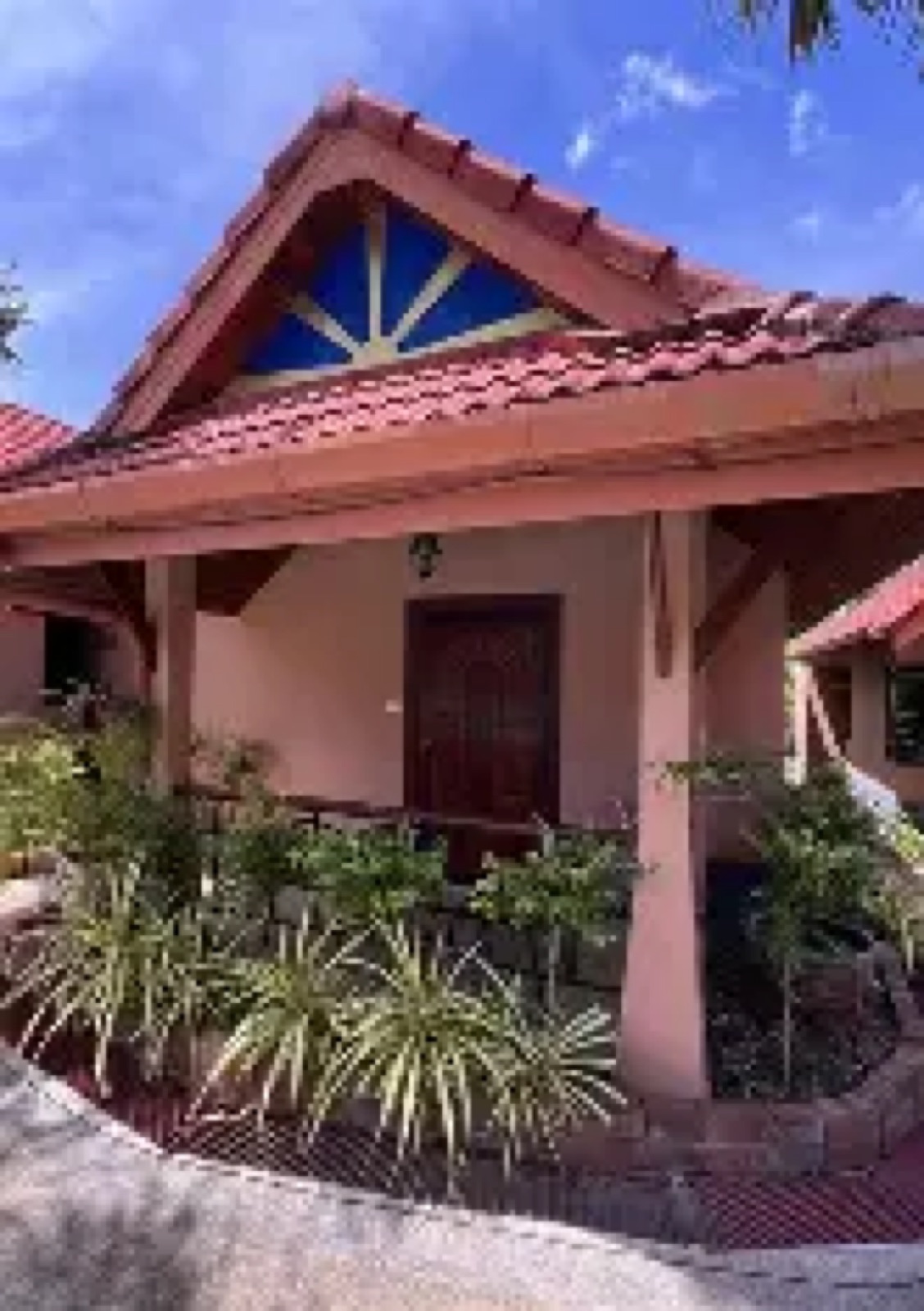 Individual bungalow, Ghatlodia — bungalow photo