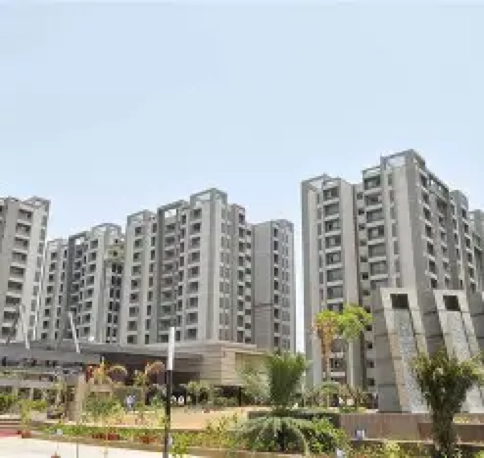 Iscon Platinum, Bopal — flat photo