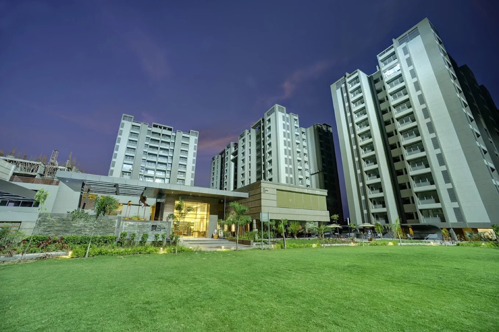 Iscon Platinum, Bopal — project photo