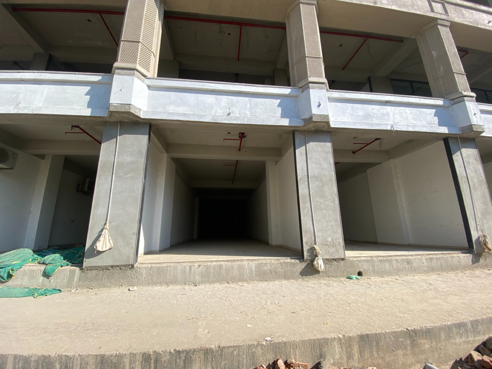Keshavbaug Capital showroom in Vastrapur, Ahmedabad