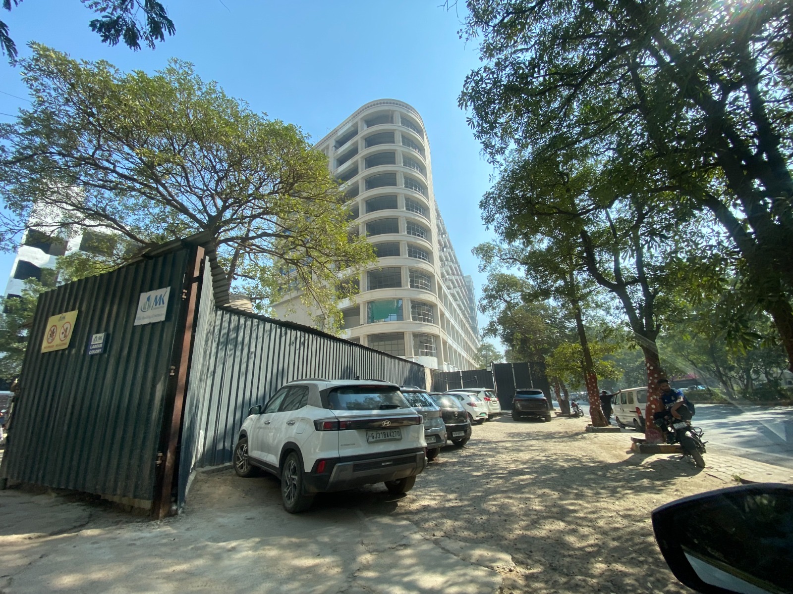 Keshavbaug Capital showroom in Vastrapur, Ahmedabad