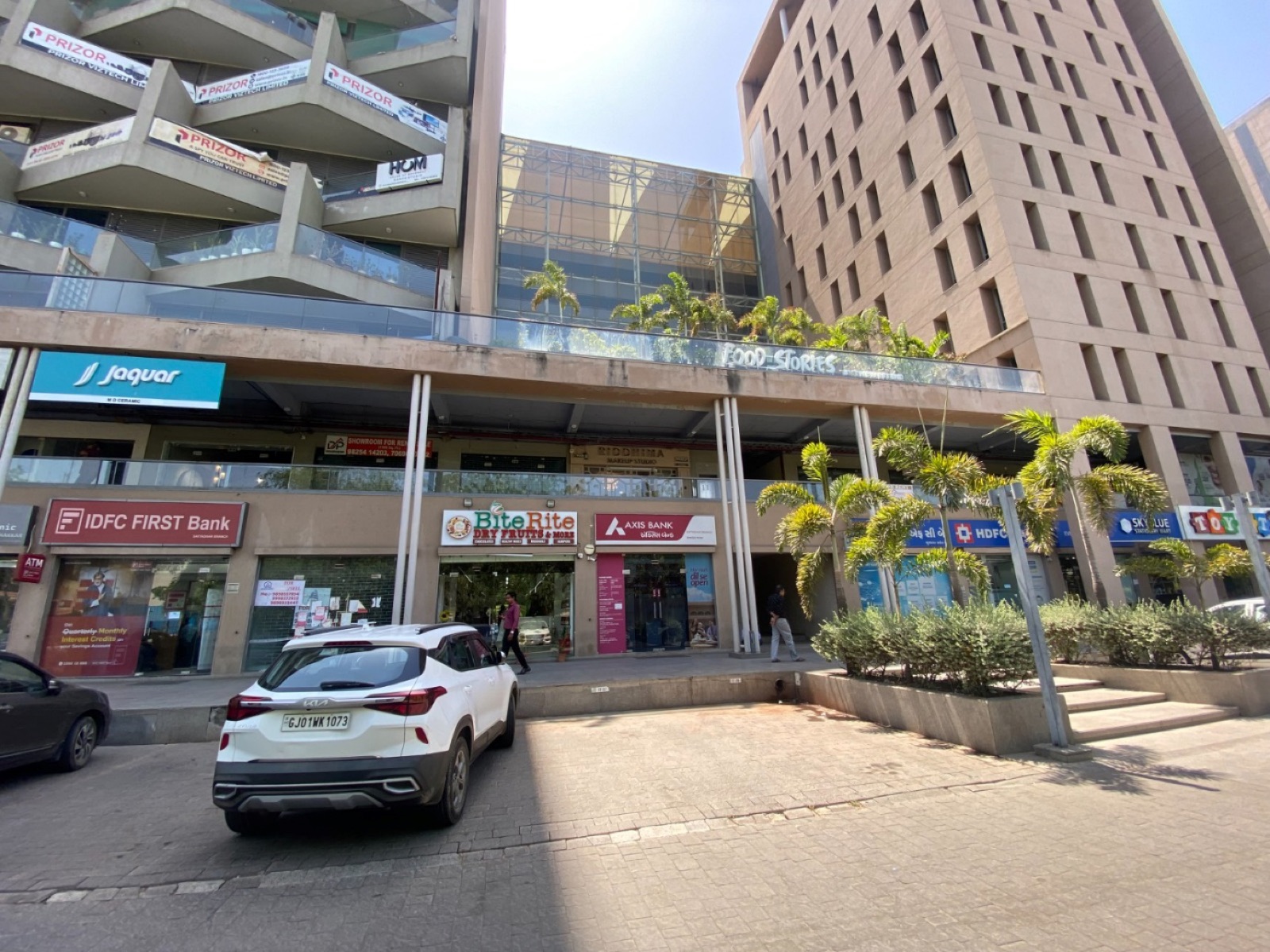 Maple Trade Centre in Thaltej, Ahmedabad