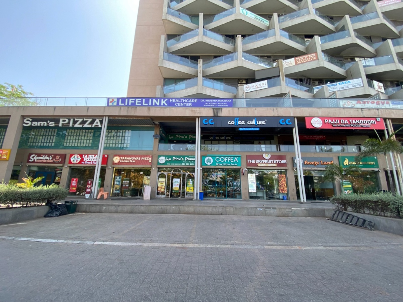 Maple Trade Centre in Thaltej, Ahmedabad