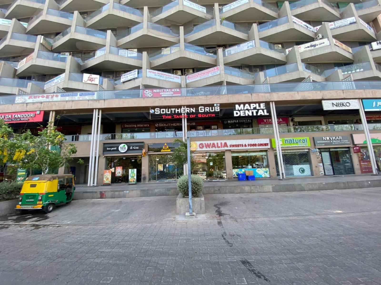 Maple Trade Centre in Thaltej, Ahmedabad