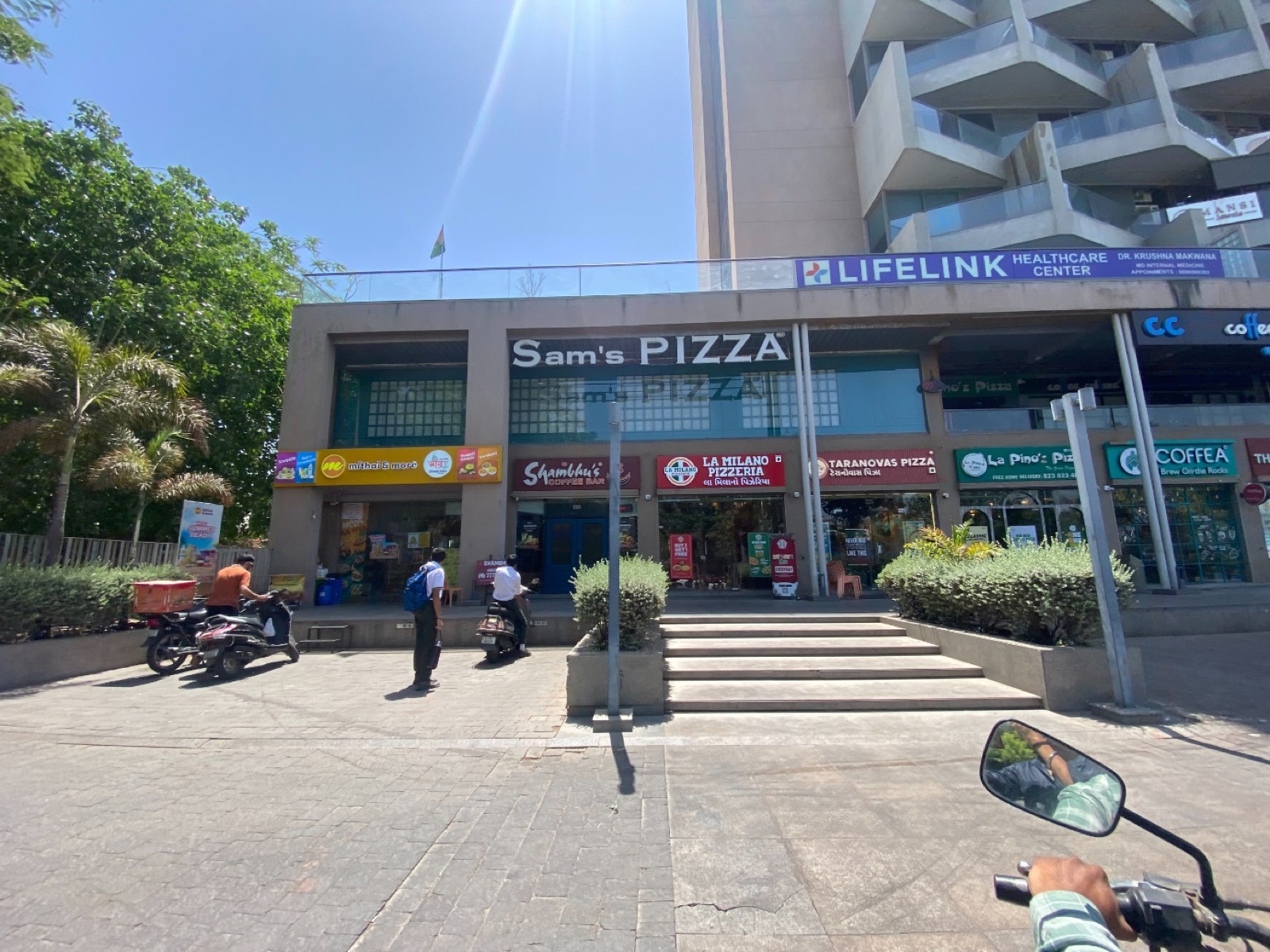 Maple Trade Centre in Thaltej, Ahmedabad