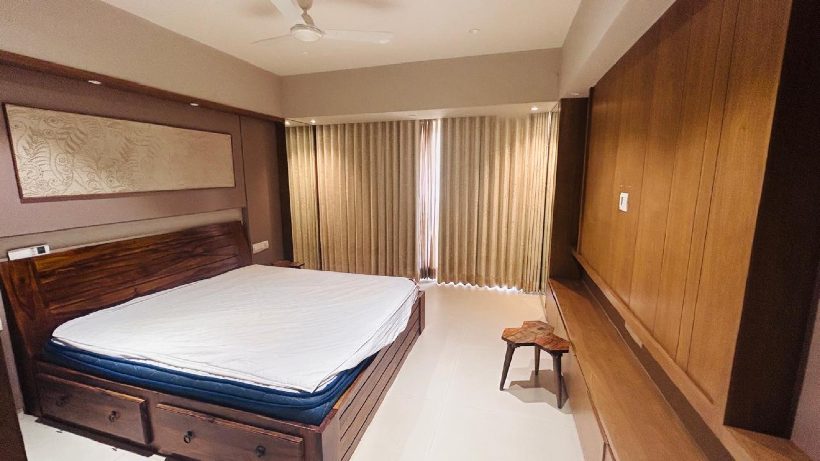 Parijat Eclet in SG Highway, Ahmedabad
