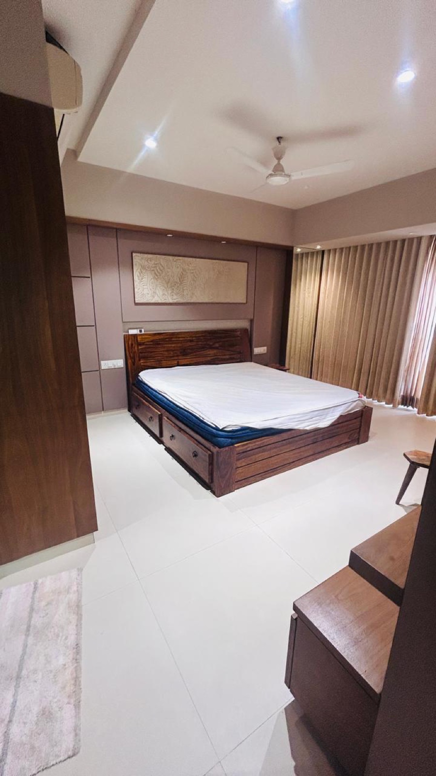Parijat Eclet in SG Highway, Ahmedabad