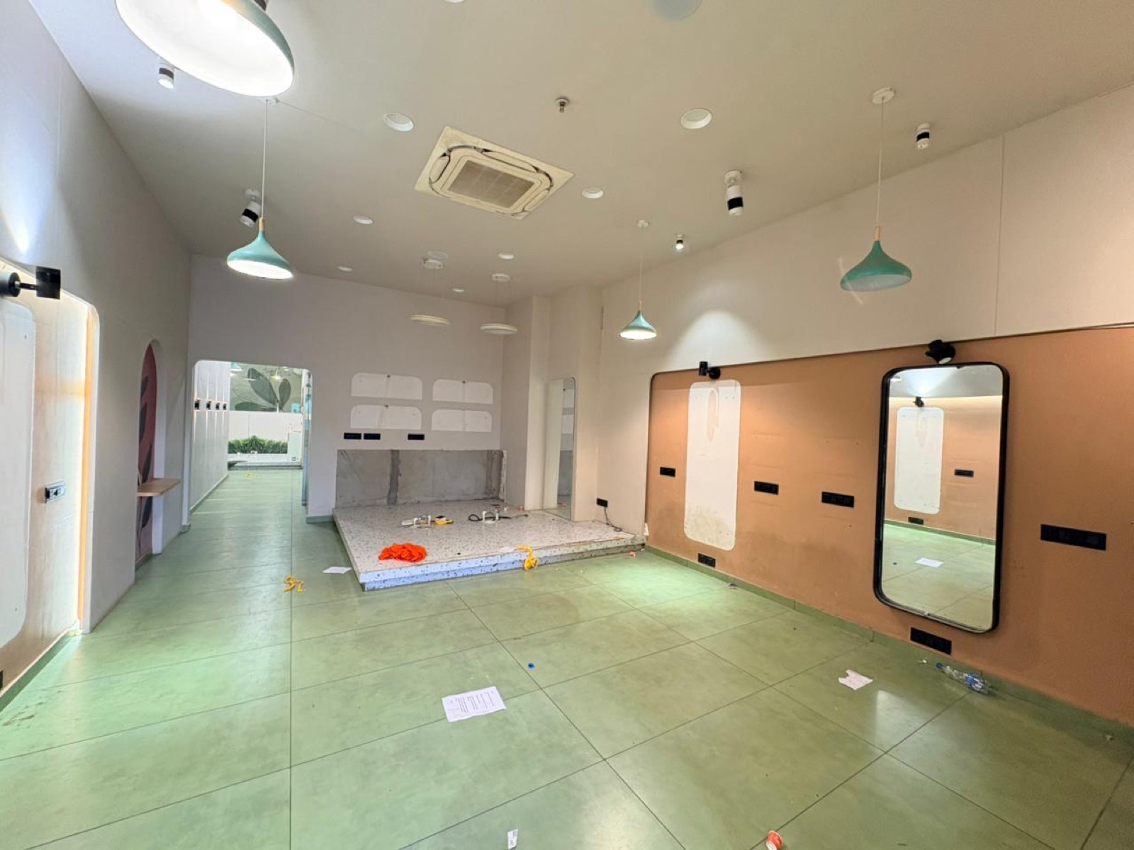 Showroom in Prahlad Nagar, Ahmedabad