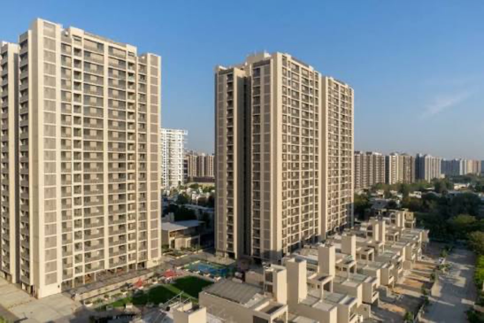 Riviera Aspire, Shela — flat photo