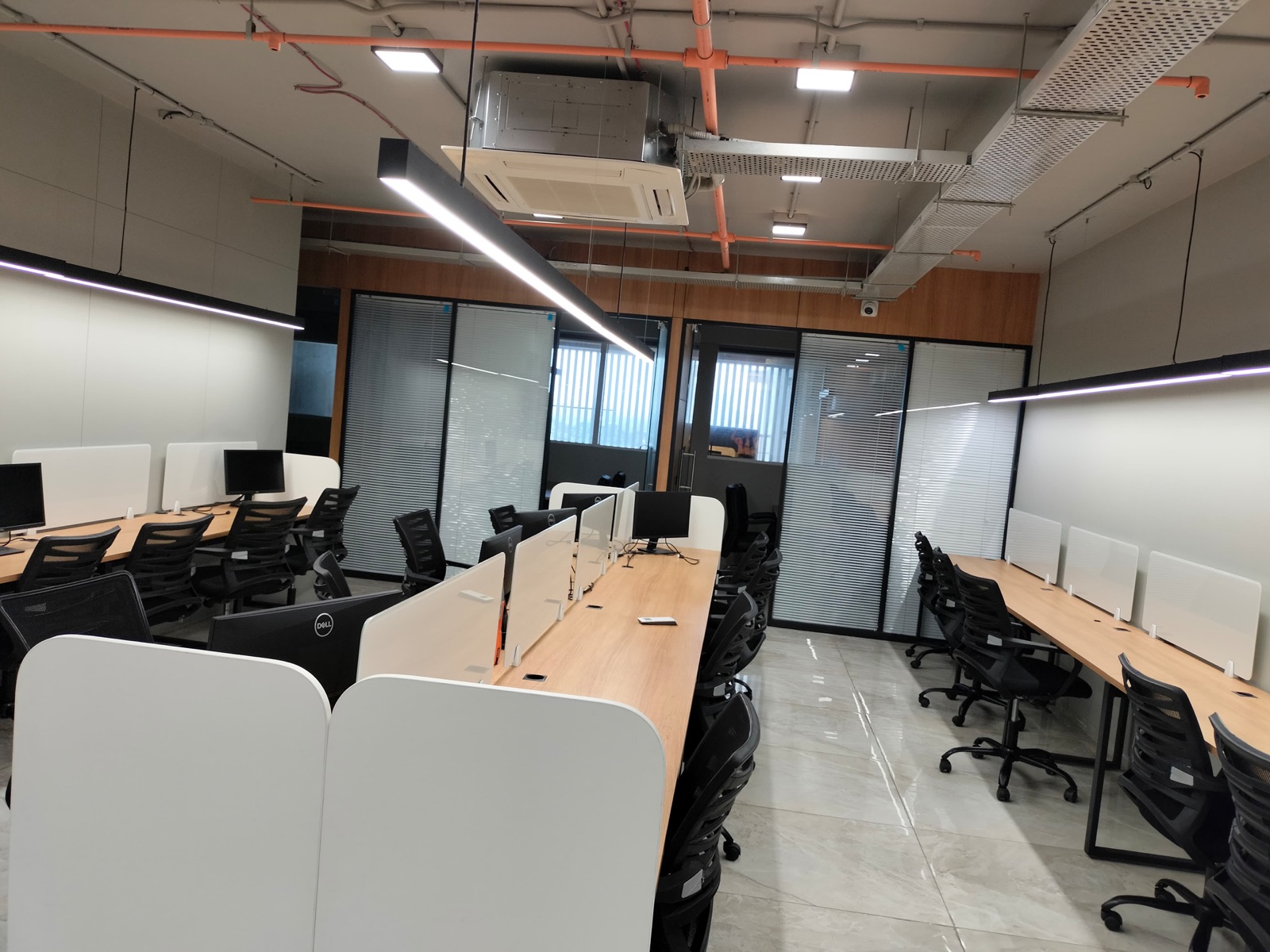 Sankalp Square 3A office in Bodakdev, Ahmedabad