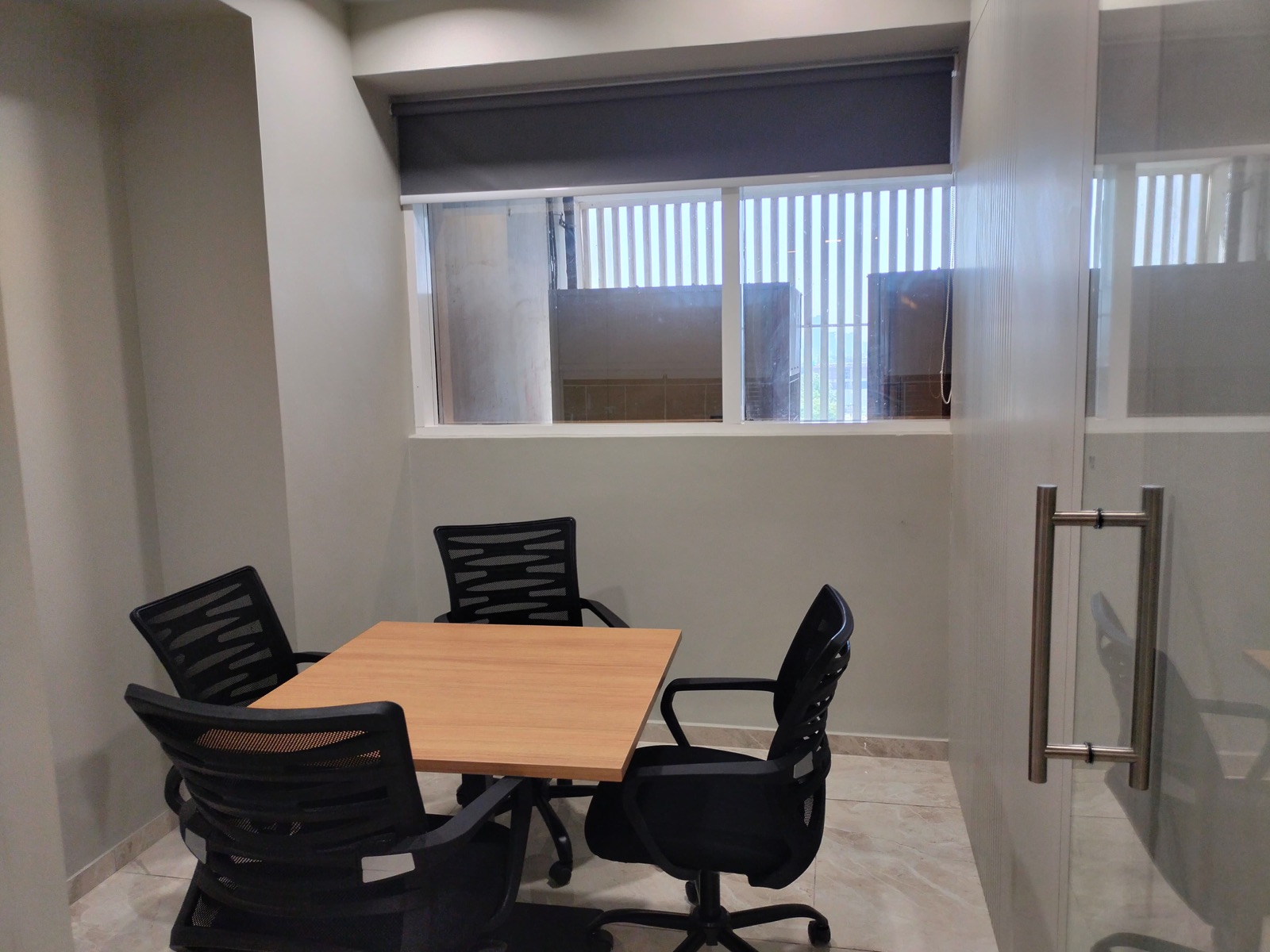 Sankalp Square 3A office in Bodakdev, Ahmedabad