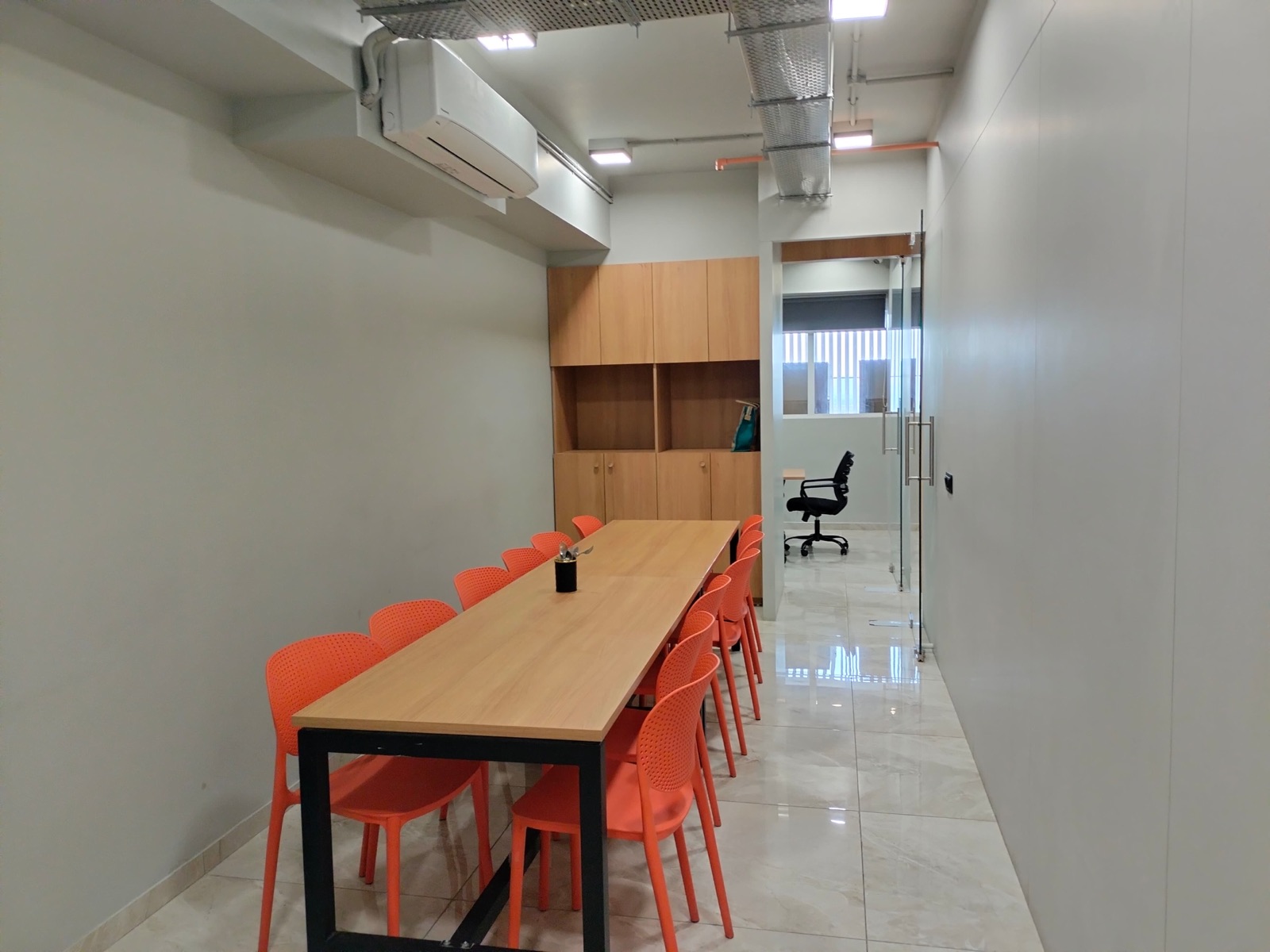 Sankalp Square 3A office in Bodakdev, Ahmedabad