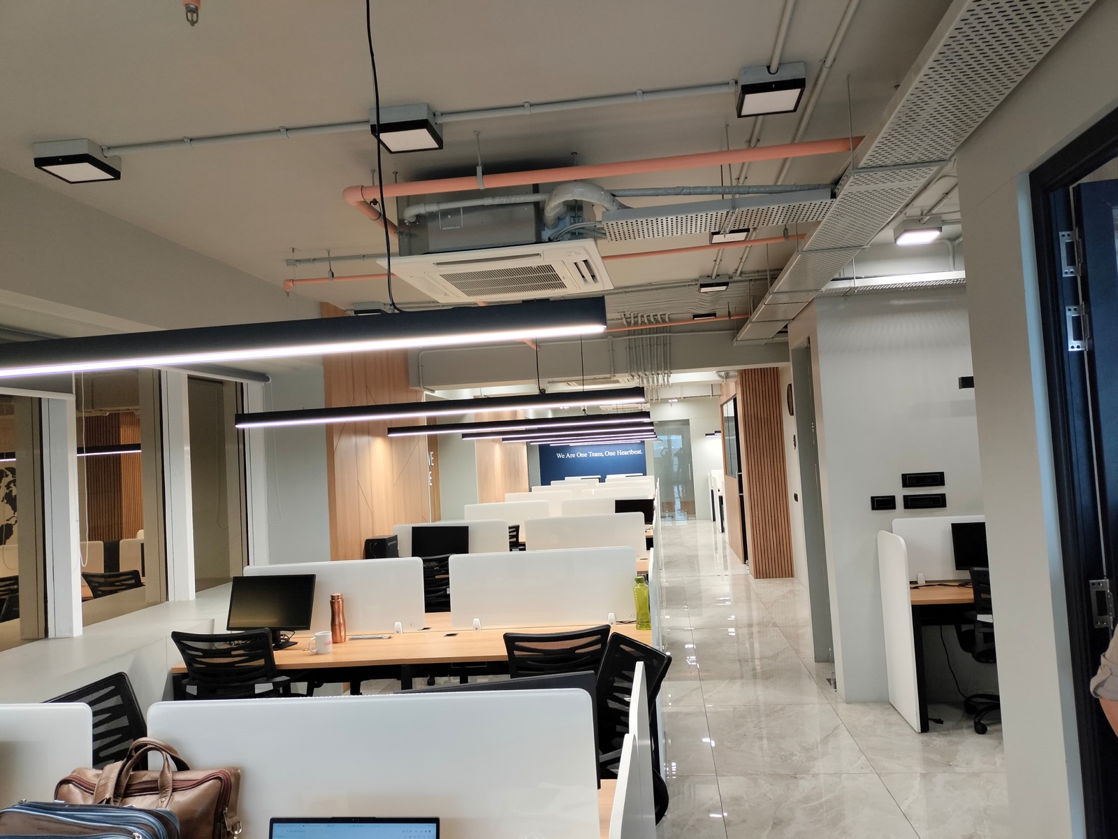 Sankalp Square 3A office in Bodakdev, Ahmedabad