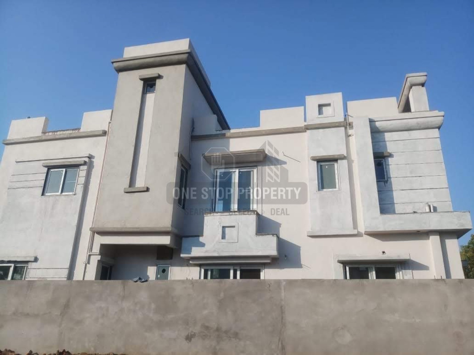 Shilpgram-3, Lapkaman — plot photo