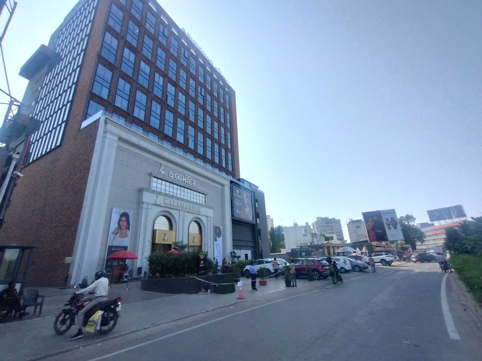 A Shridhar Athens showroom in Science City, Ahmedabad