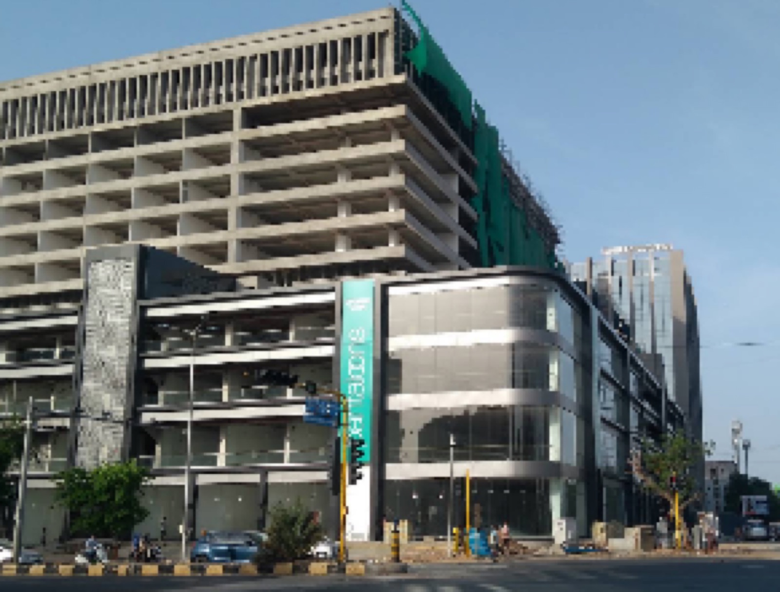 Shyamal Iconic, Satellite — showroom photo
