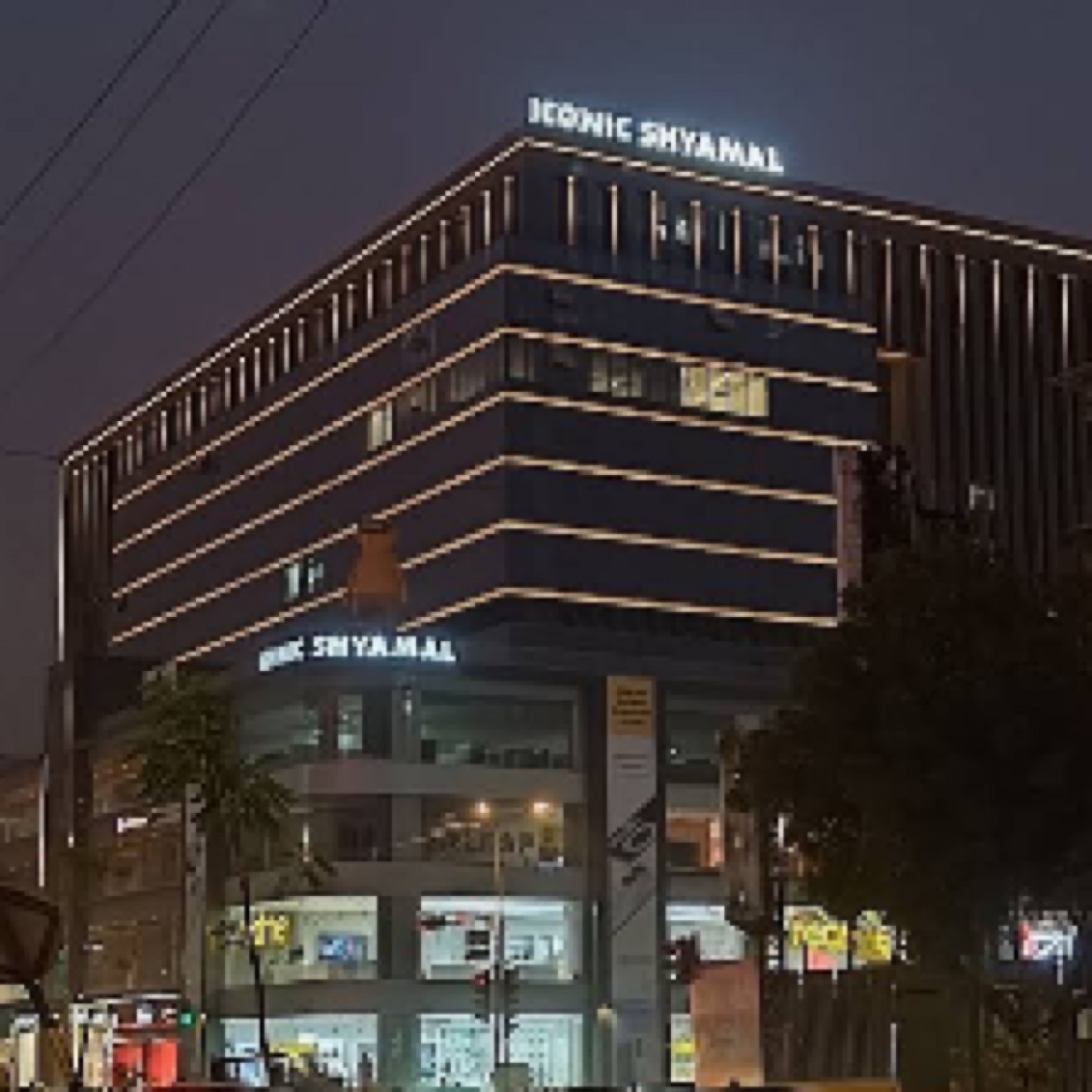 Shyamal Iconic, Satellite — showroom photo