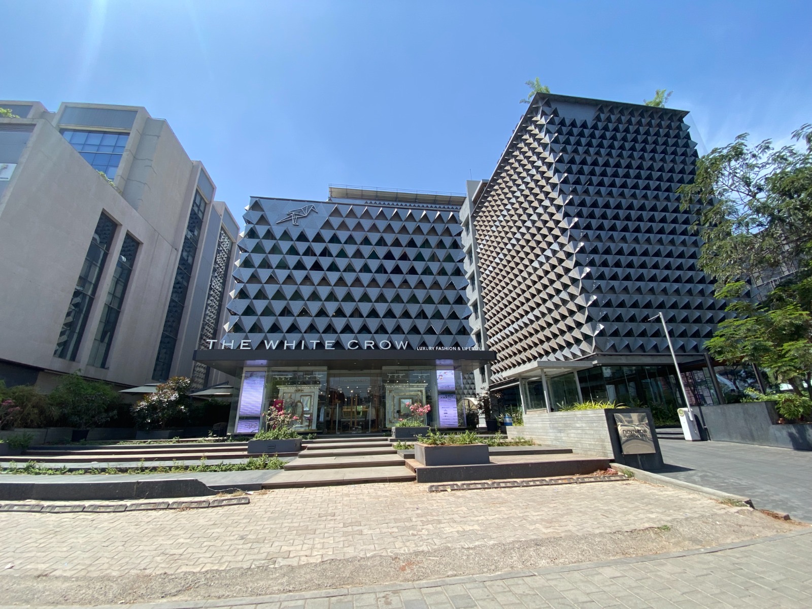 Showroom showroom in Bodakdev, Ahmedabad