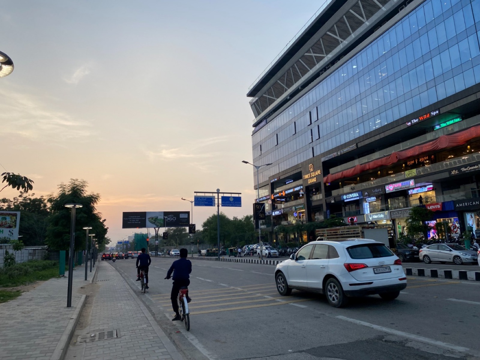 Times Square Grand in Bodakdev, Ahmedabad