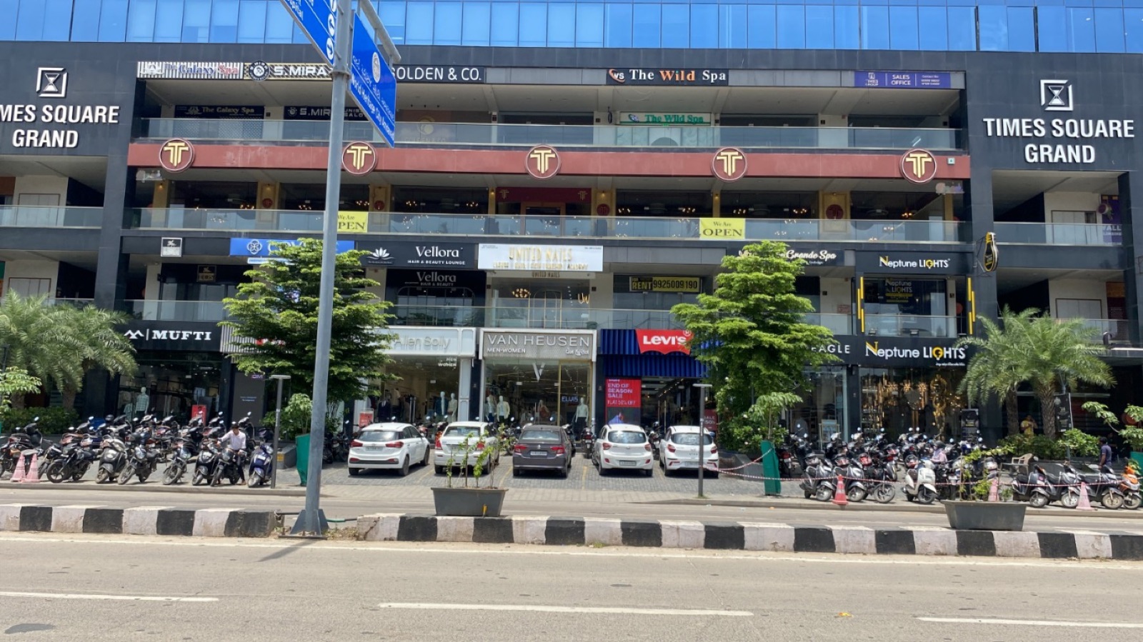 Times Square Grand in Bodakdev, Ahmedabad