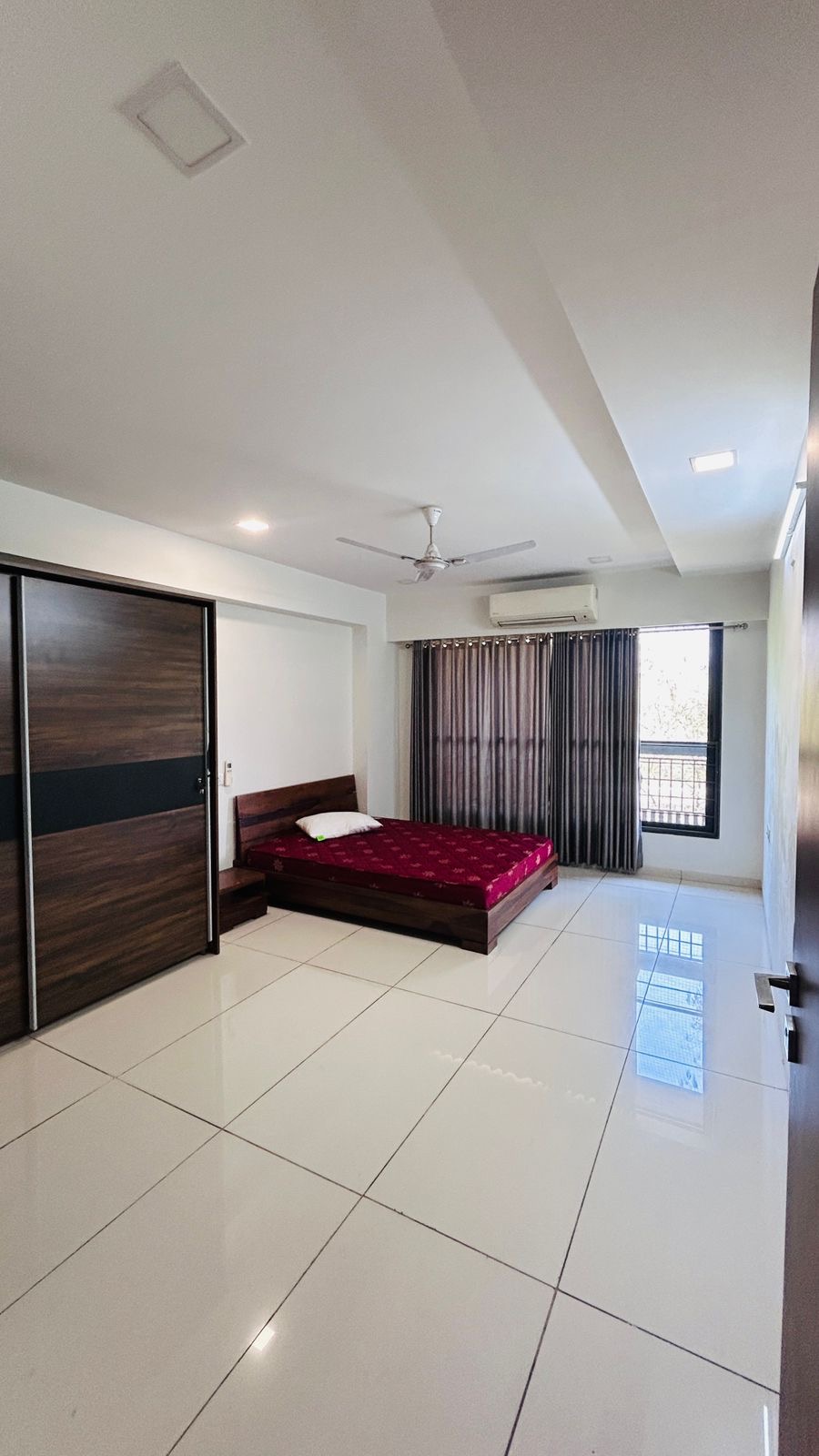 Visionnair in Bodakdev, Ahmedabad