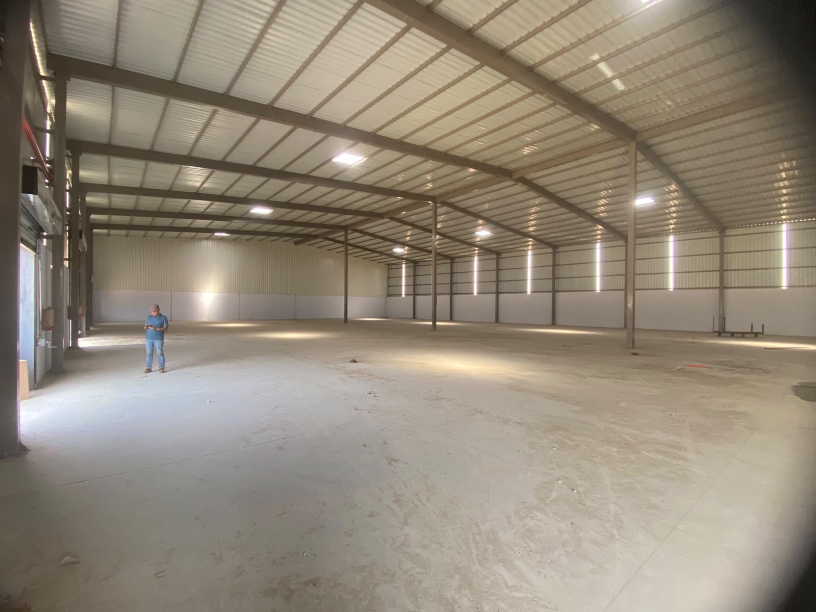 Warehouse in Kheda, Ahmedabad — interior view