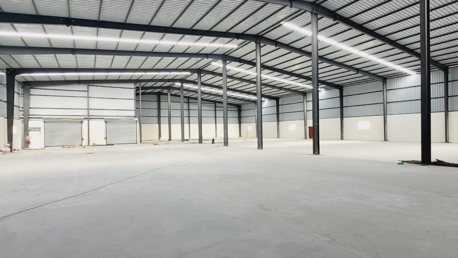 Warehouse in Vadala, Ahmedabad — interior view