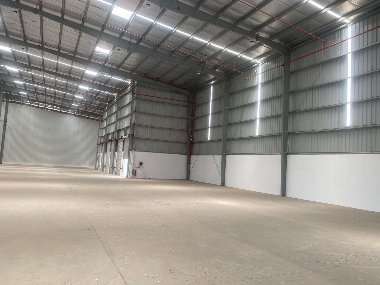 Warehouse in Vasai, Ahmedabad — interior view