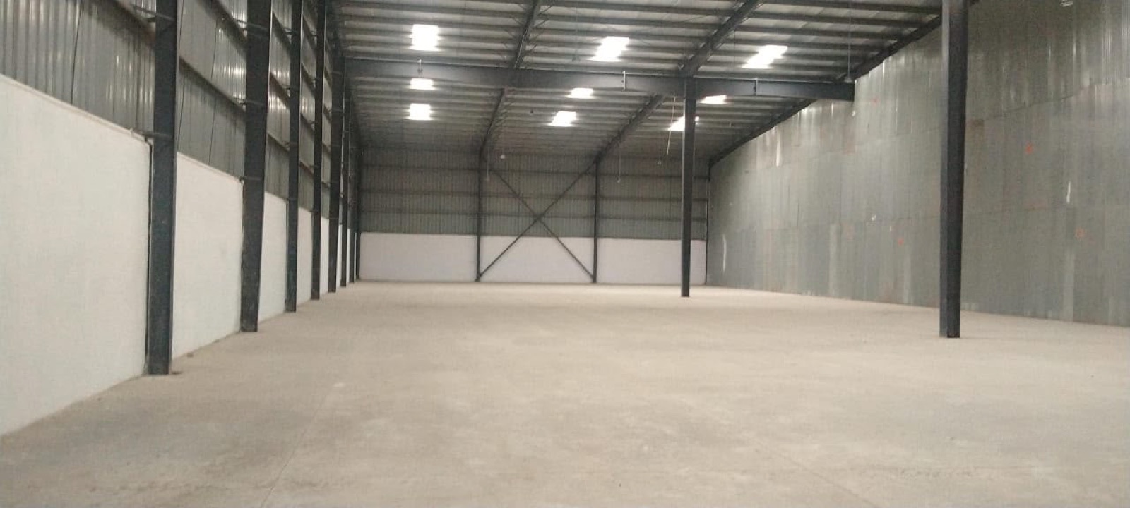 Warehouse in Vasai, Ahmedabad — interior view