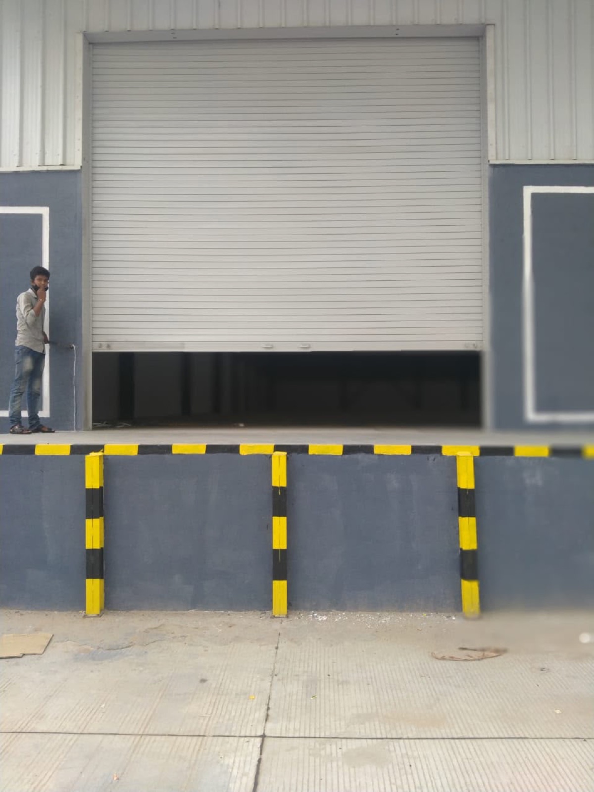 Warehouse in Vasai, Ahmedabad — interior view