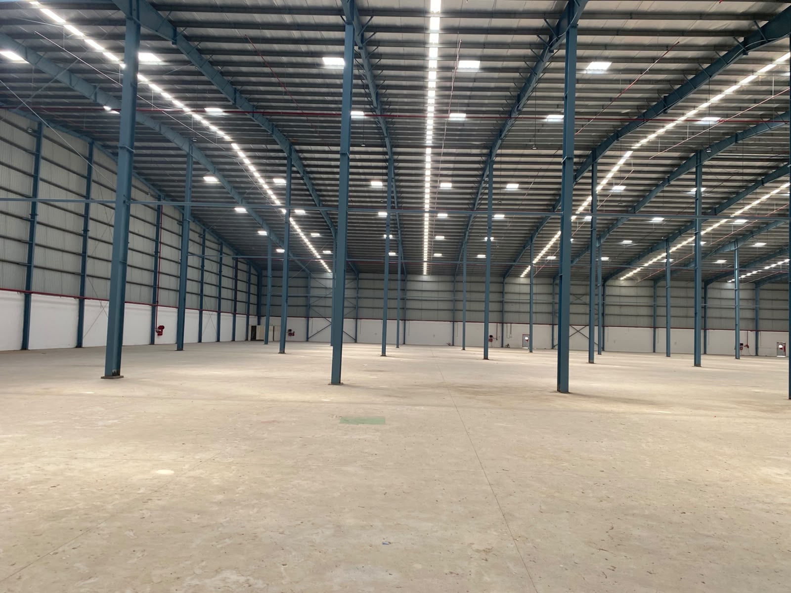 Warehouse in Vasai, Ahmedabad — interior view