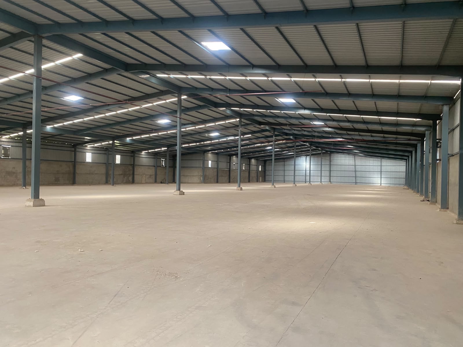 Warehouse in Vasai, Ahmedabad — interior view